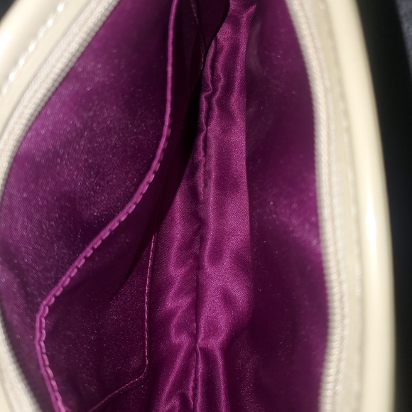 COACH Handbag - Picture 4 of 4